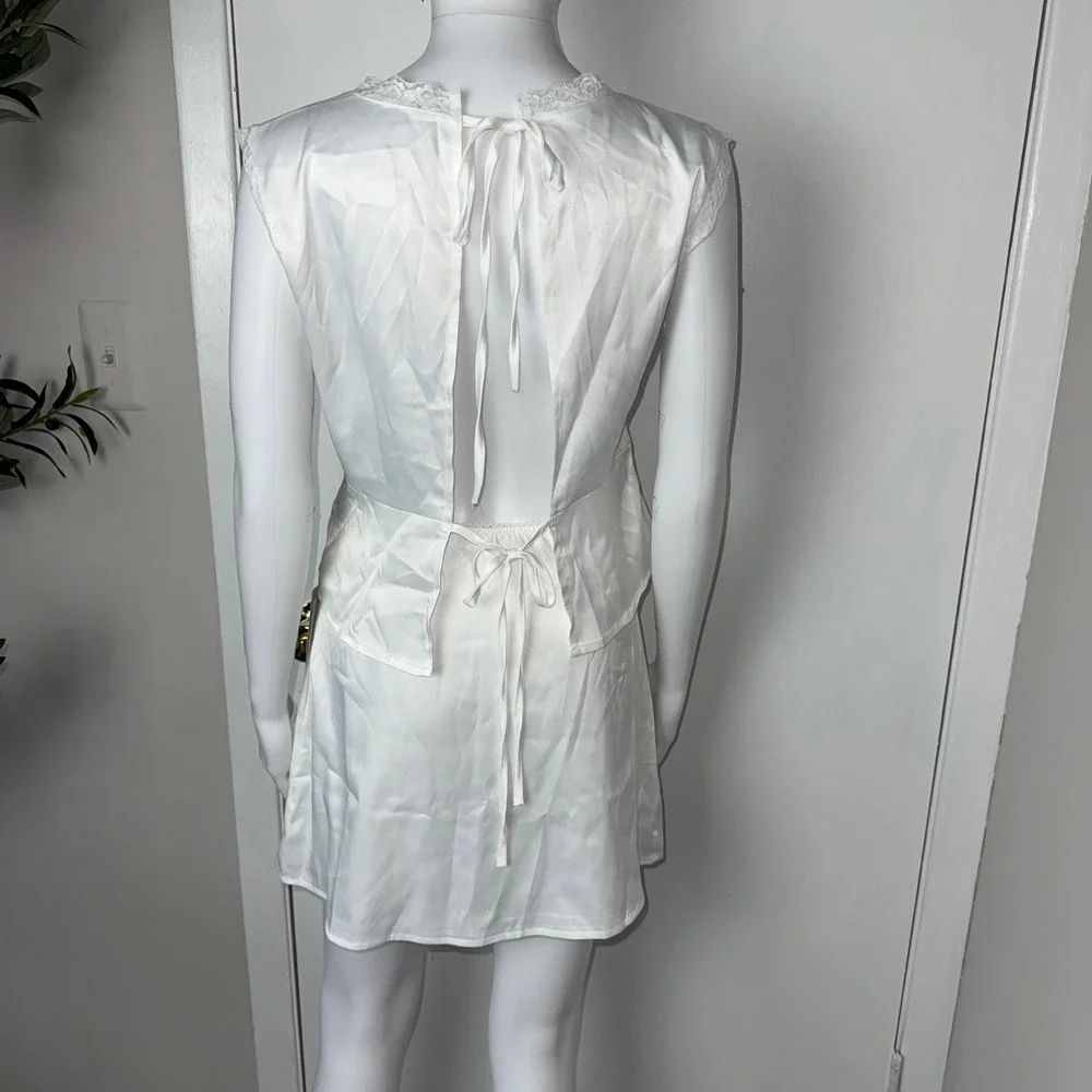 Commense Satin Mini Lace Trim Open‎ Back Sleeveless 2 piece set White Size Small